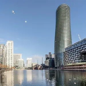 Luxury Canary Wharf One Bedroom In The Heart Of Apartment London