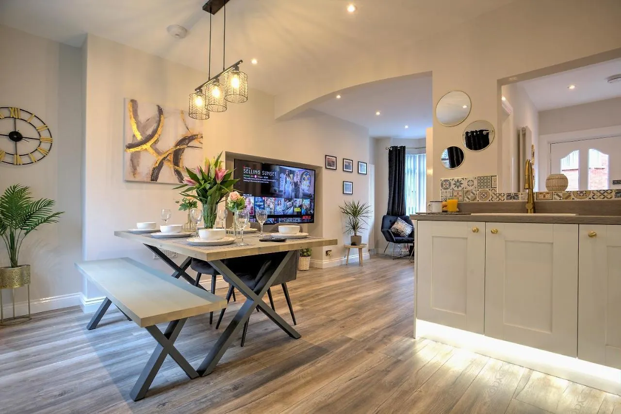 The Belfast Boutique Central Cozy (Adults Only)