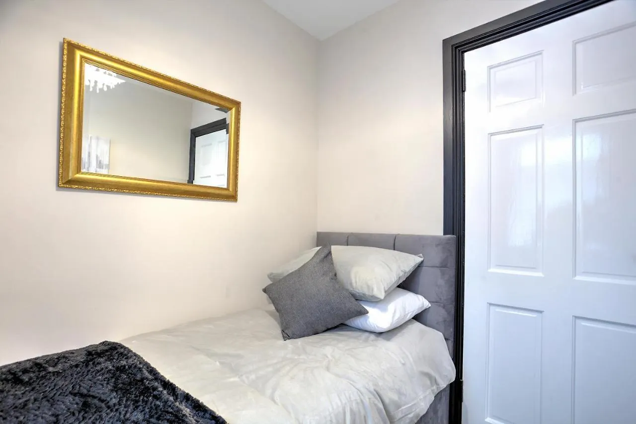 The Belfast Boutique Central Cozy (Adults Only) Semesterbostad