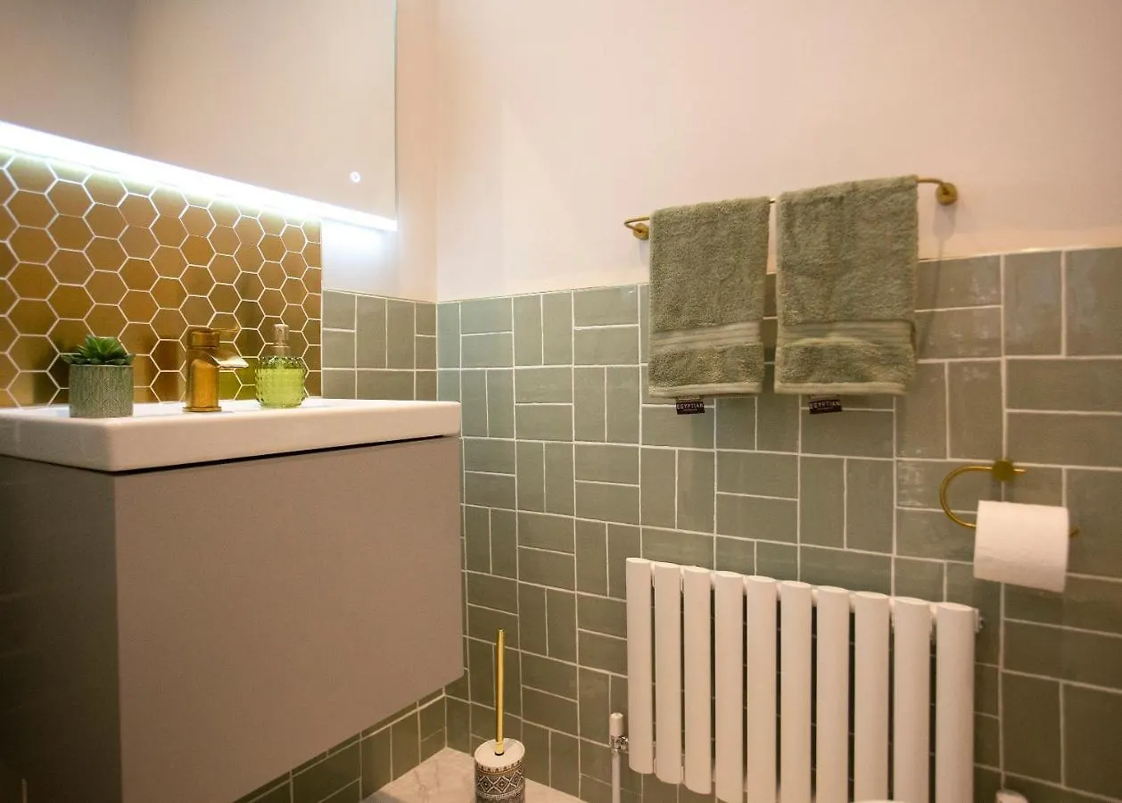 The Belfast Boutique Central Cozy (Adults Only)